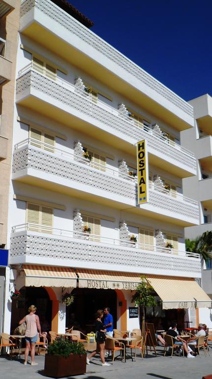 Hostal Yebisah Santa Eularia des Riu Pokoj fotografie