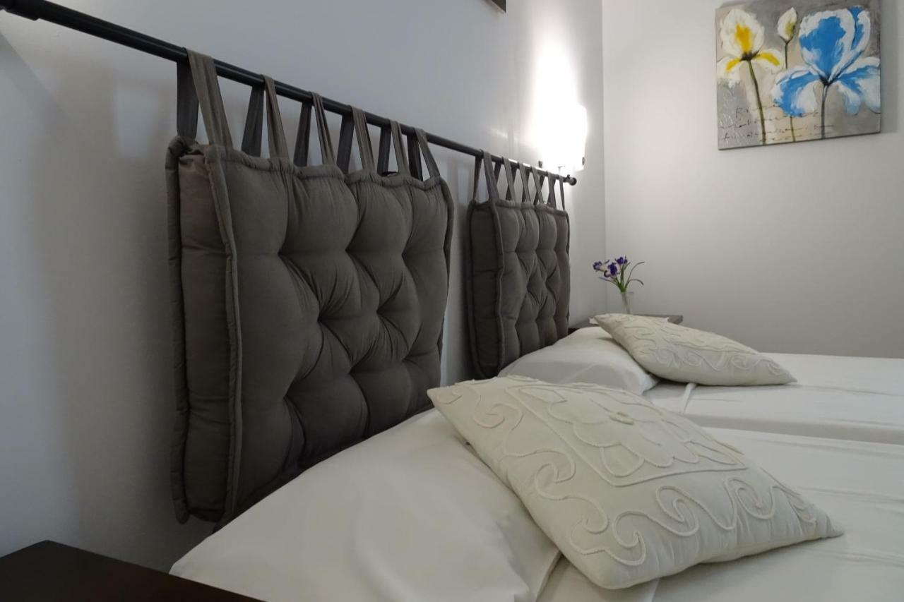 Hostal Yebisah Santa Eularia des Riu Exteriér fotografie