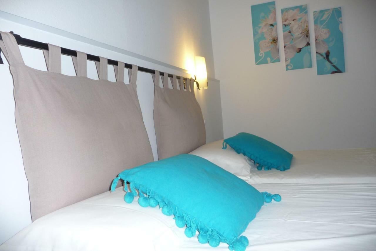 Hostal Yebisah Santa Eularia des Riu Exteriér fotografie